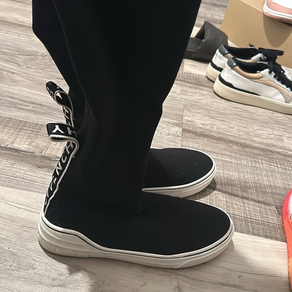 Authentic over the knee GIVENCHY Sneaker Boots - Picture 2 of 7